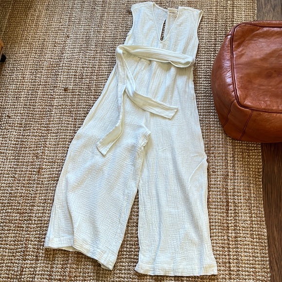 Urban Outfitters Sarafina Jumpsuit XS - Picture 2 of 9